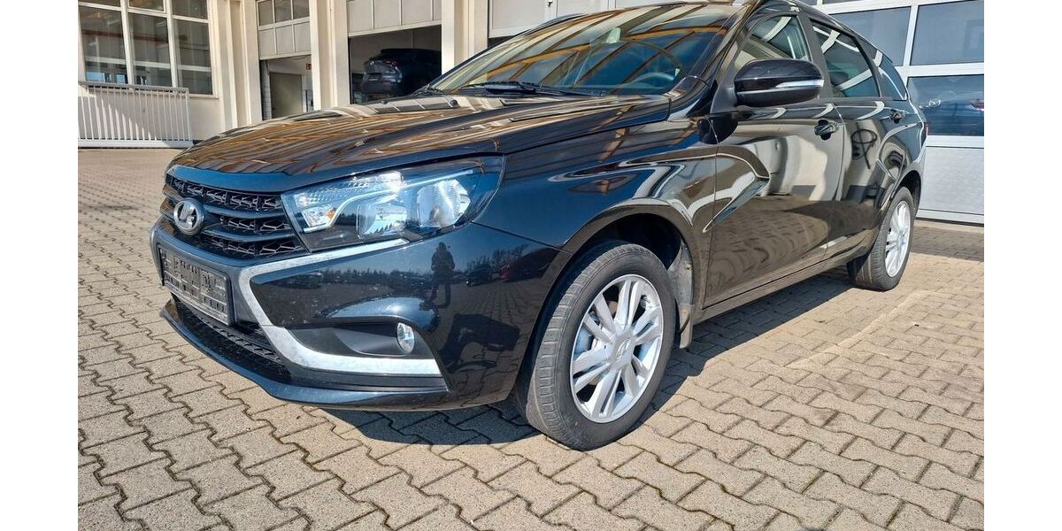 Lada Vesta 49.761 km 2.700 &euro; Hamburg Curslack 21039