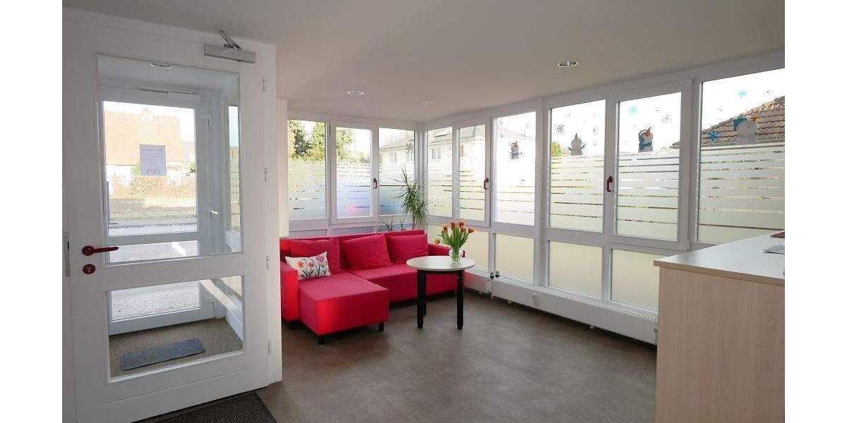 Gewerbeobjekt Tornesch - 5 Zimmer, 124 m&sup2;, 1.680&euro; | Angebot:25775259