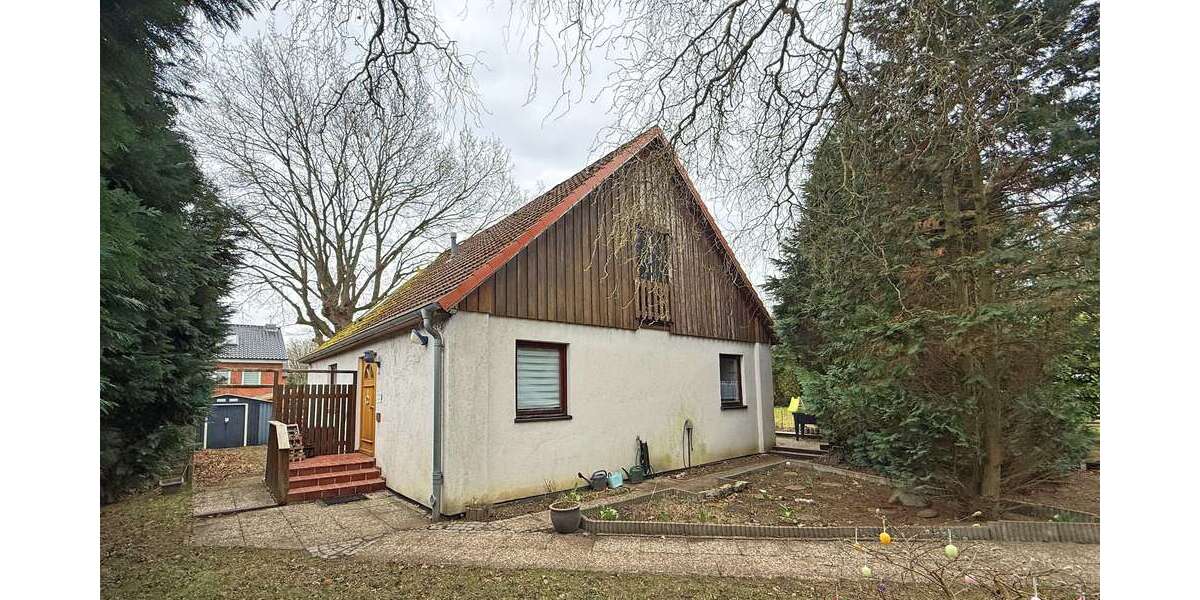 Einfamilienhaus Hamburg Harburg - 3.5 Zimmer, 121 m&sup2;, 360.000&euro; | Angebot:25781413