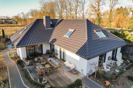 Haus Ammersbek - 7 Zimmer, 233 m&sup2;, 1.150.000&euro; | Angebot:26633457