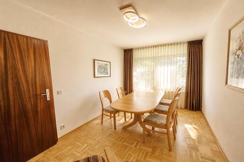 Familienhaus mit über 170 qm außergewöhnlichem Raumangebot und großem Gestaltungspotenzial - inkl. Garage ! - Reihenendhaus Ellerau | Angebot:27055171