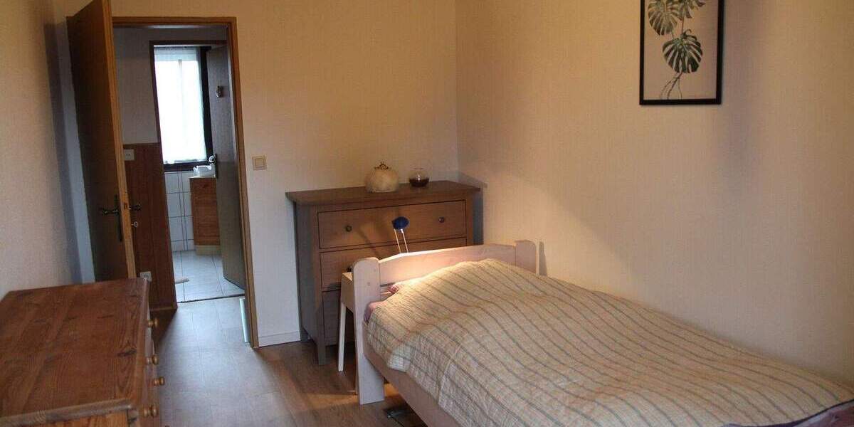 Reihenmittelhaus Norderstedt Garstedt - 4 Zimmer, 84 m&sup2;, 325.000&euro; | Angebot:25681372