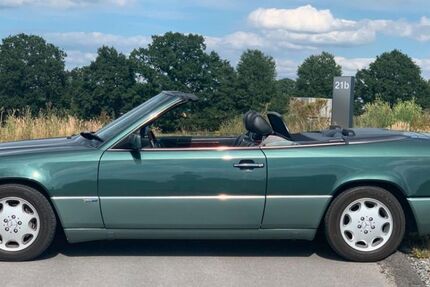 Mercedes-Benz 300 248.500 km 19.900 &euro; Delingsdorf 22941