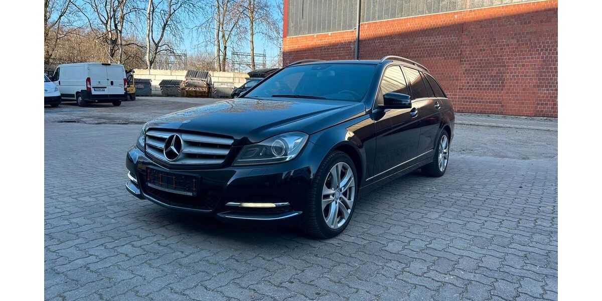 Mercedes-Benz C 300 255.193 km 8.400 &euro; Oststeinbek 22113
