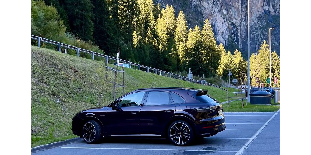Porsche Cayenne 27.669 km 89.250 &euro; Hamburg 22301