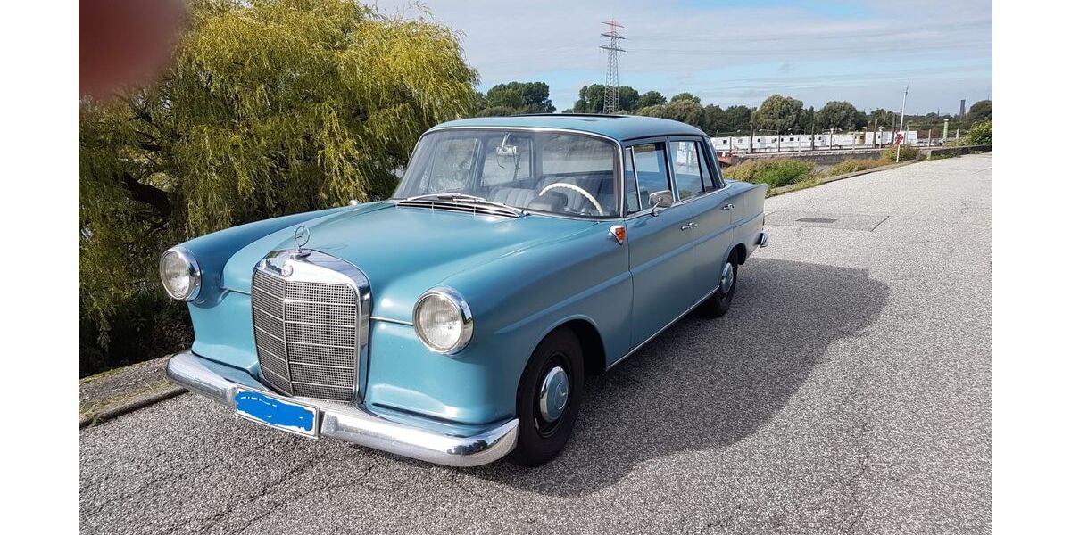 Mercedes-Benz 200 53.190 km 8.750 &euro; Hamburg 21037