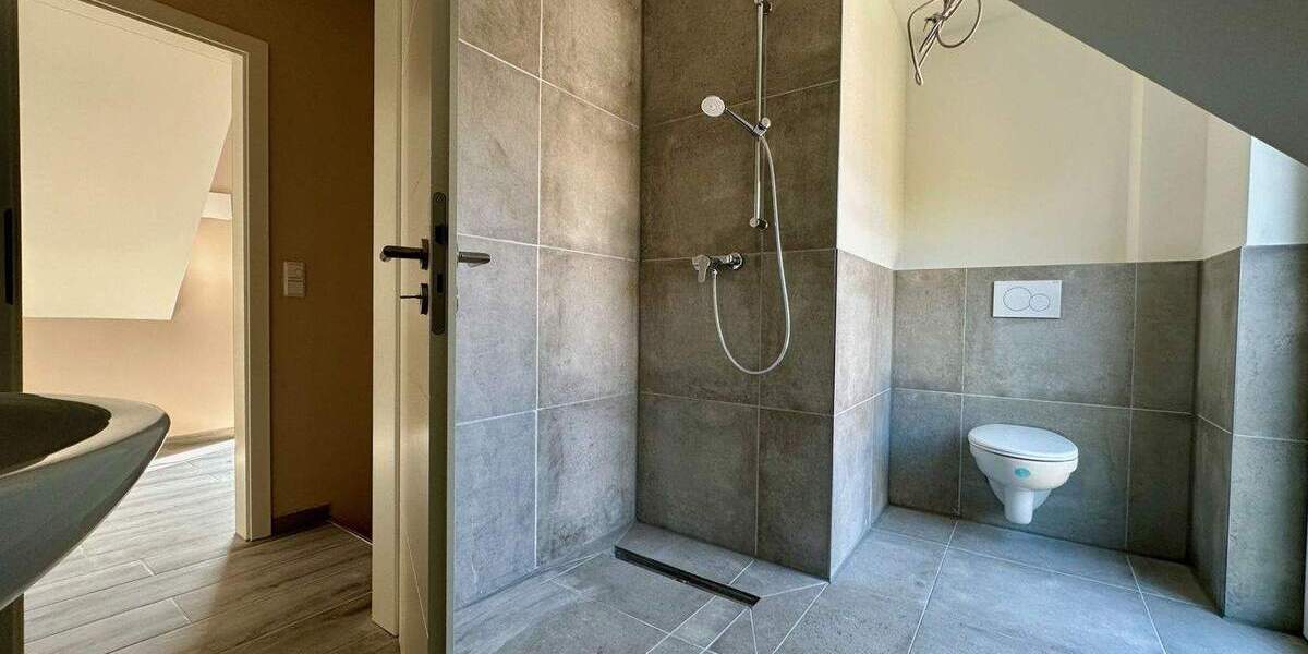 Einfamilienhaus Schenefeld - 8 Zimmer, 186 m&sup2;, 1.249.000&euro; | Angebot:25738807