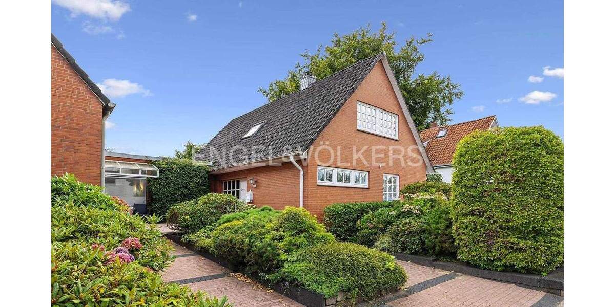 Einfamilienhaus Norderstedt Garstedt - 9 Zimmer, 317 m&sup2;, 1.100.000&euro; | Angebot:25701916