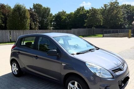 Hyundai i20 63.921 km 5.190 &euro; Elmshorn 25336