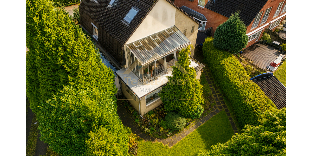 Ein Preis, 2 Wohnungen - jetzt schnell sein! - Zweifamilienhaus Hamburg Wandsbek | Angebot:27266966