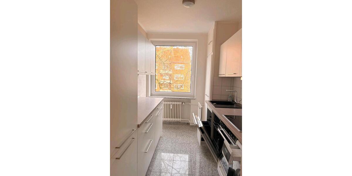 Etagenwohnung Hamburg Wandsbek - 3 Zimmer, 77 m&sup2;, 2.400&euro; | Angebot:25866873