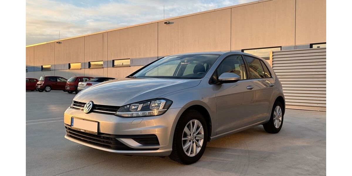 VW Golf 89.000 km 13.300 &euro; Hamburg 22761