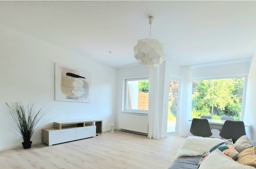 Provisionsfrei* Sonniges modernes Zuhause im Grünen - Reihenmittelhaus Hamburg Altona | Angebot:25956584