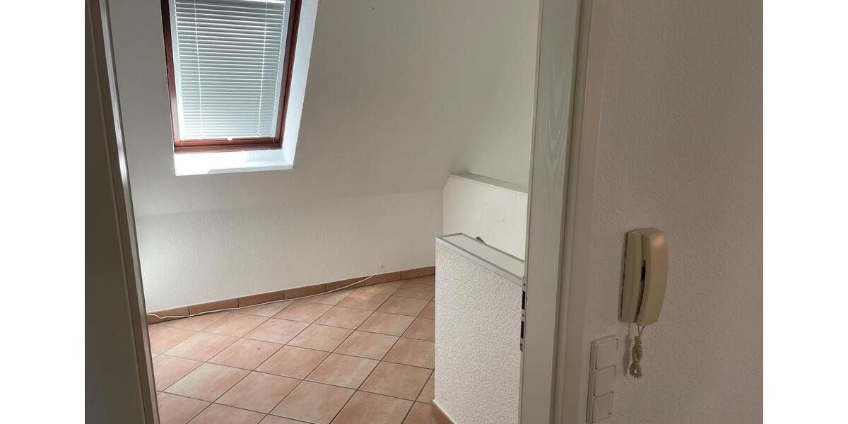 Dachgeschoßwohnung Quickborn - 3 Zimmer, 116 m&sup2;, 1.200&euro; | Angebot:24611415