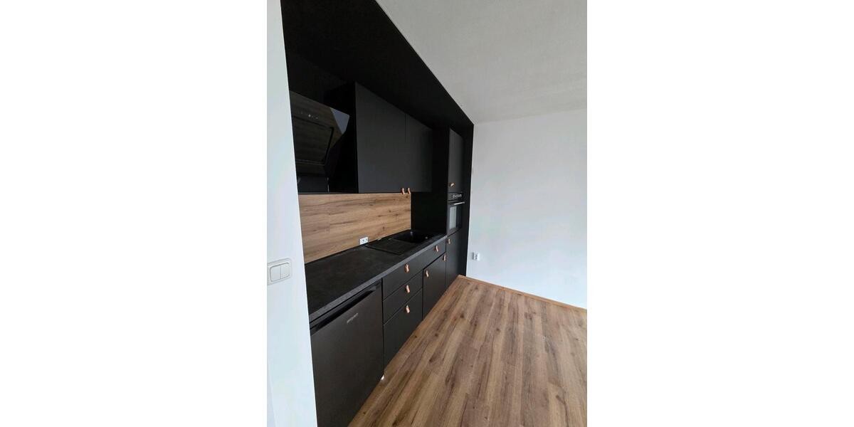 Etagenwohnung Hamburg Altona - 1 Zimmer, 33 m&sup2;, 899&euro; | Angebot:25428295