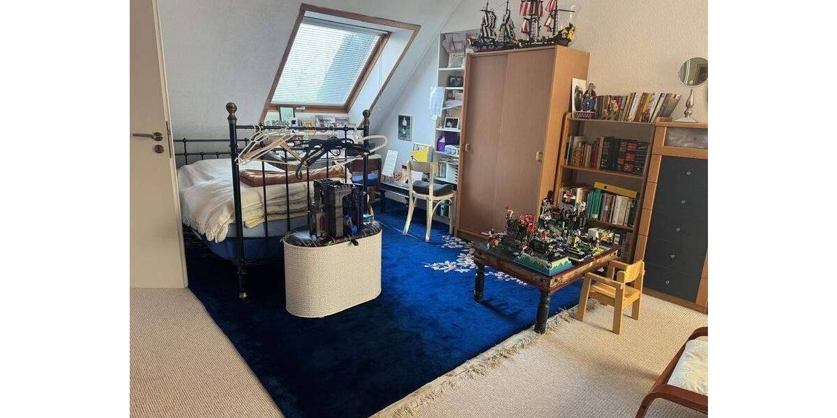 Reihenmittelhaus Hamburg Schnelsen - 1 Zimmer, 150 m&sup2;, 3.500&euro; | Angebot:25985928