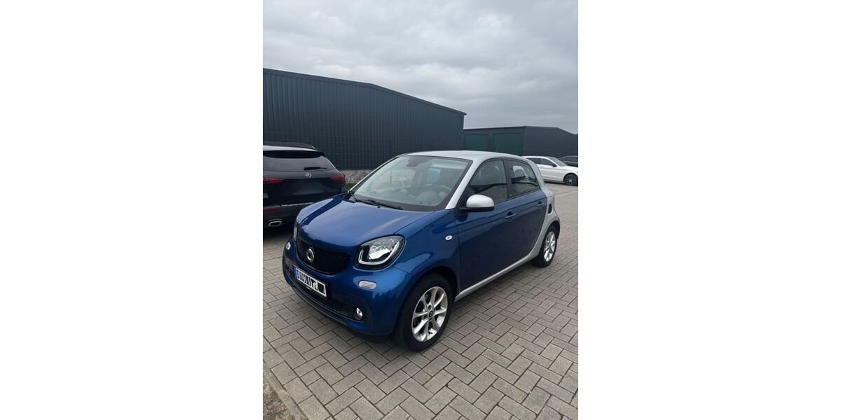 Smart ForFour 125.264 km 8.990 &euro; Hamburg 22087