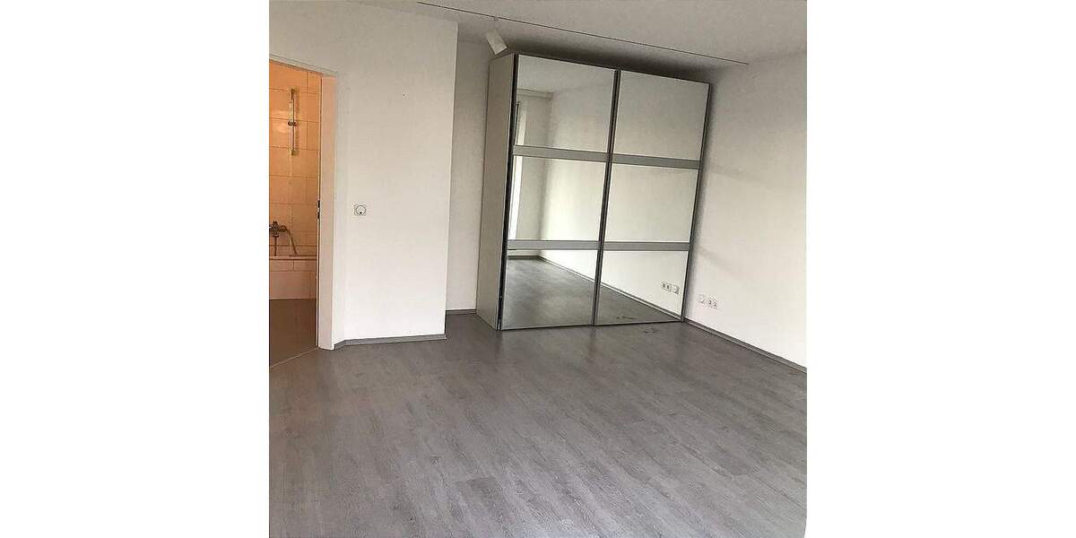 Etagenwohnung Hamburg Uhlenhorst - 3 Zimmer, 121 m&sup2;, 2.600&euro; | Angebot:25778932