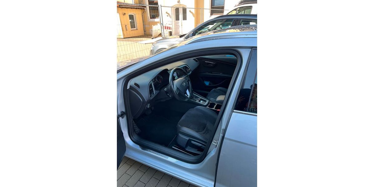 Seat Leon 147.000 km 11.999 &euro; Hamburg 22083