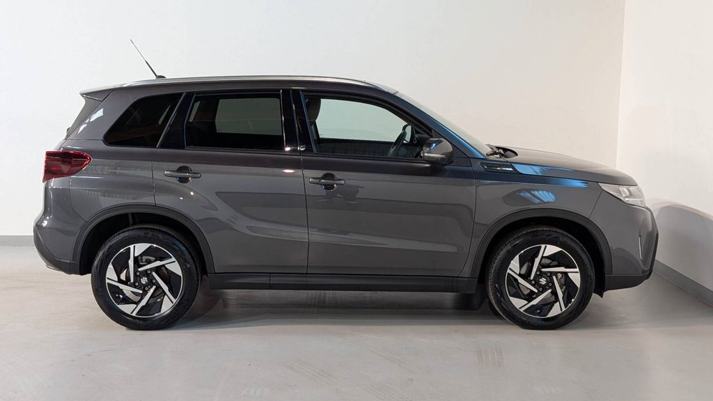 Suzuki Vitara 5.456 km 27.990 &euro; Tornesch 25436