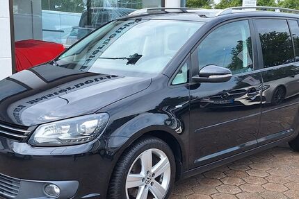 VW Touran 238.600 km 6.999 &euro; Stapelfeld 22145