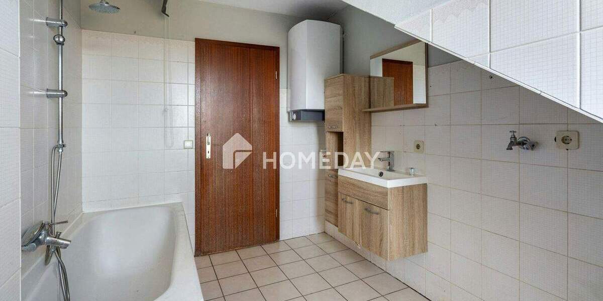 Etagenwohnung Bad Bramstedt - 4 Zimmer, 90 m&sup2;, 189.000&euro; | Angebot:25773265