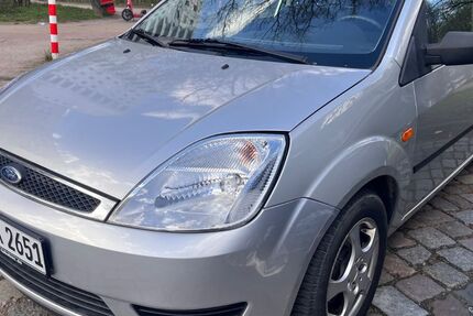 Ford Fiesta 100.148 km 1.999 &euro; Hamburg 21109