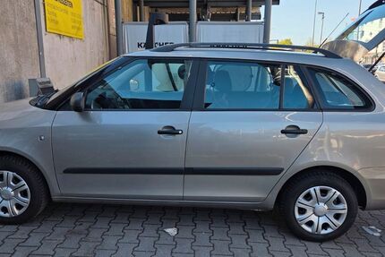 Skoda Fabia 138.000 km 2.300 &euro; Barsbüttel 22885