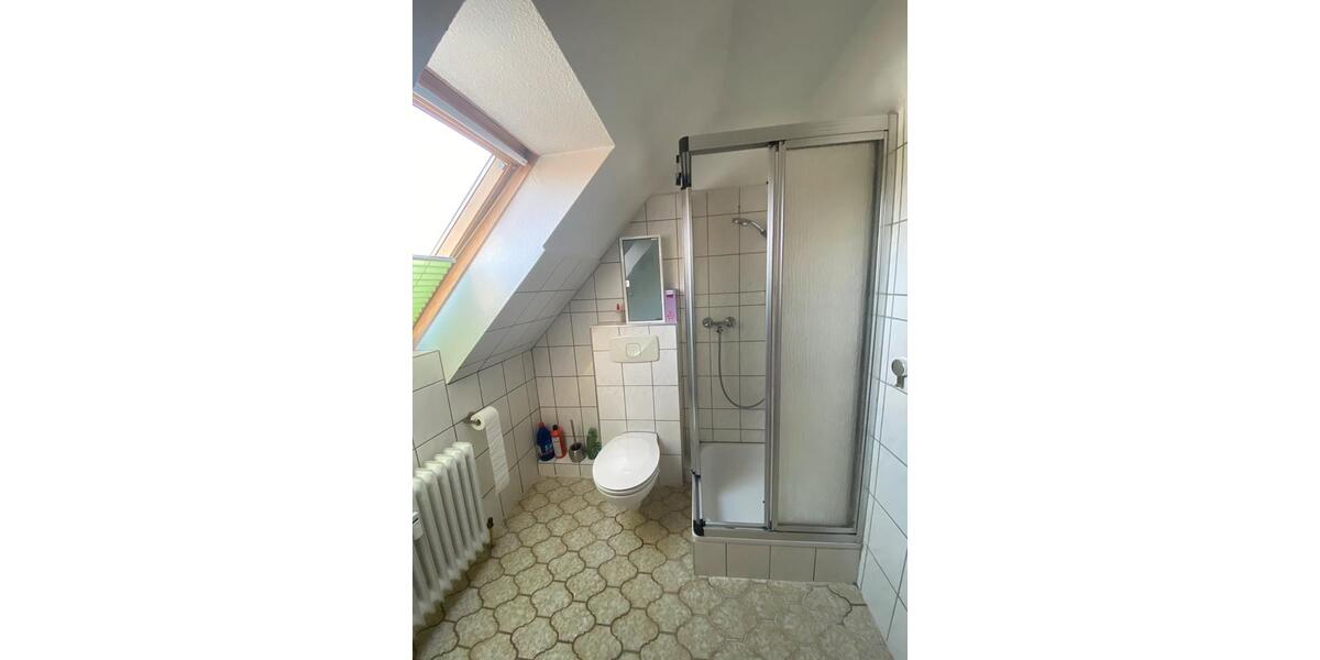 Dachgeschoßwohnung Reinbek - 2.5 Zimmer, 72 m&sup2;, 810&euro; | Angebot:25966549