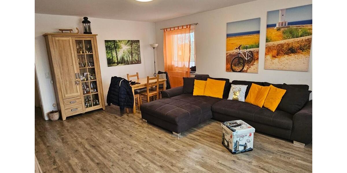 Etagenwohnung Elmshorn - 4 Zimmer, 84 m&sup2;, 990&euro; | Angebot:25902880