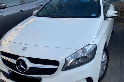 Mercedes-Benz 180 64.000 km 16.000 &euro; Hamburg 22339