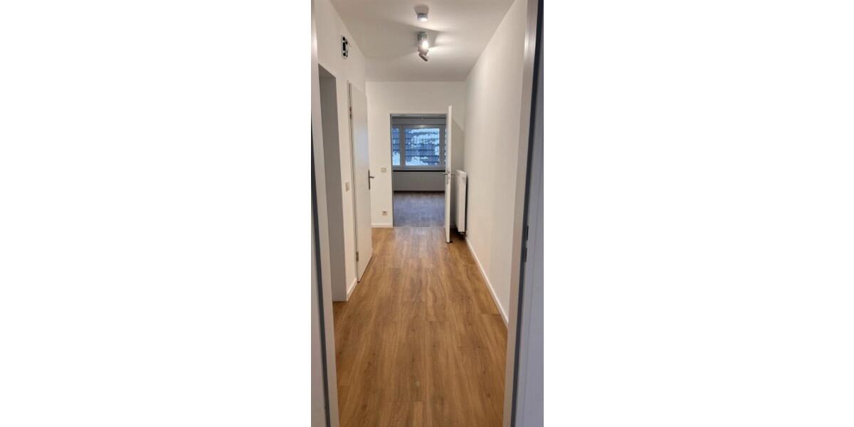 Dachgeschoßwohnung Hamburg Niendorf - 2 Zimmer, 92 m&sup2;, 1.690&euro; | Angebot:24700356