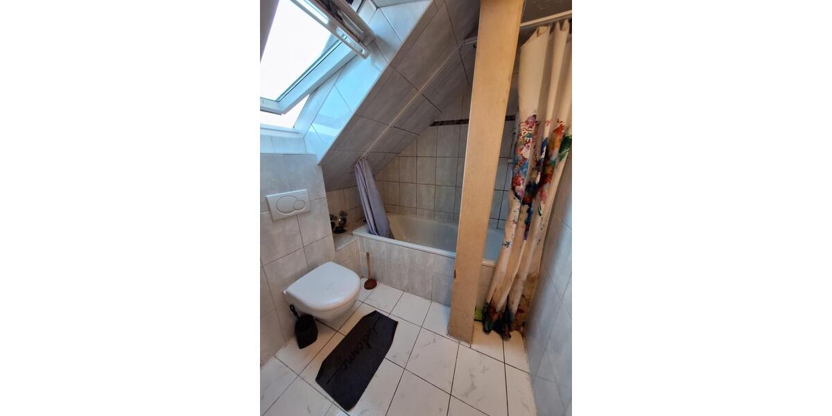 Dachgeschoßwohnung Hamburg Harburg - 2 Zimmer, 25 m&sup2;, 650&euro; | Angebot:25838898