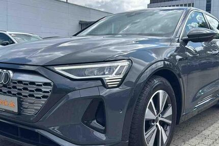 Audi Q8 e-tron 45.628 km 43.950 &euro; Hamburg 22047
