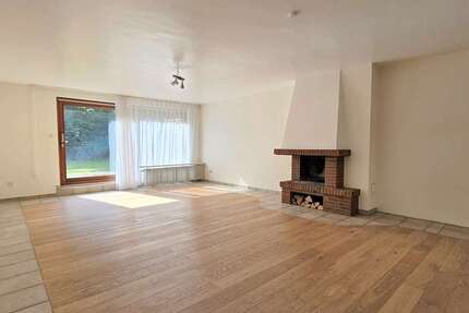 Haus Hamburg Wandsbek - 6 Zimmer, 160 m&sup2;, 2.650&euro; | Angebot:23581433