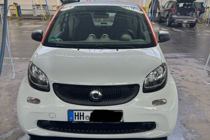 Smart ForTwo 67.500 km 7.300 &euro; Hamburg 22179