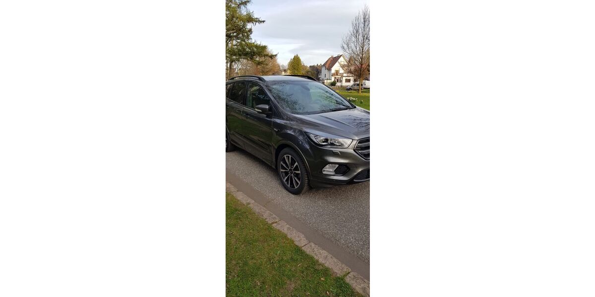 Ford Kuga 55.000 km 18.600 &euro; Hamburg 22177