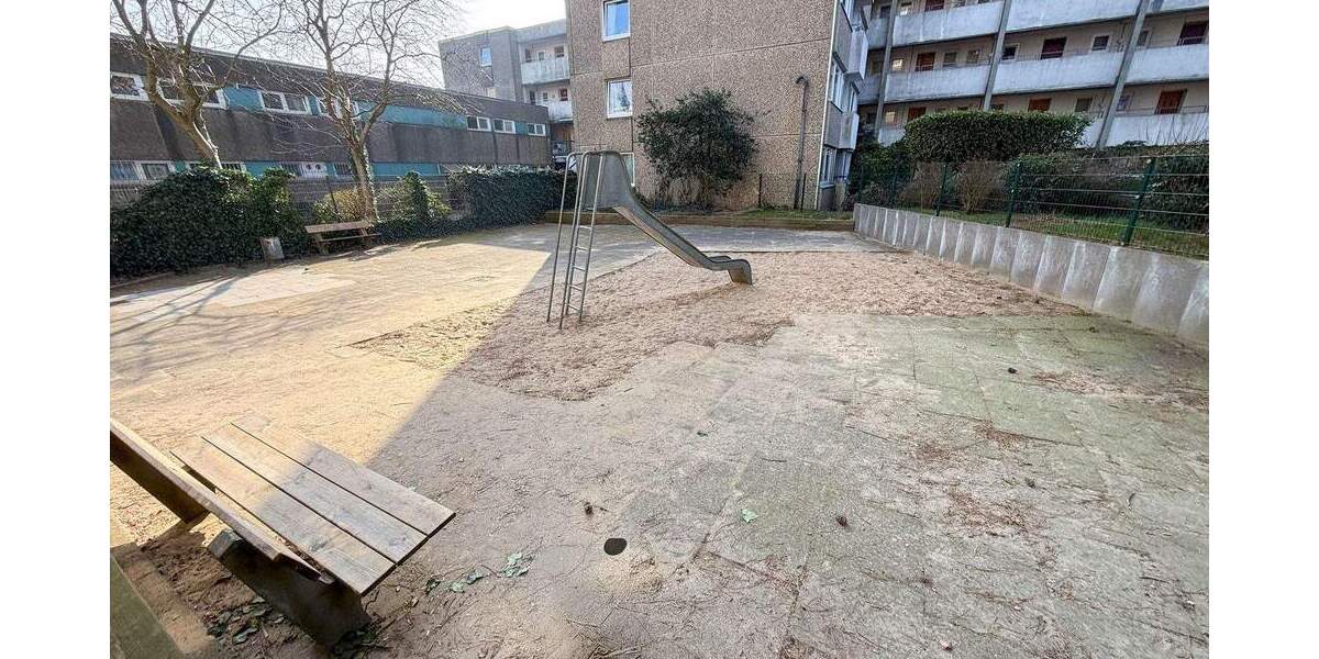 Etagenwohnung Pinneberg - 4 Zimmer, 88 m&sup2;, 199.000&euro; | Angebot:25660526