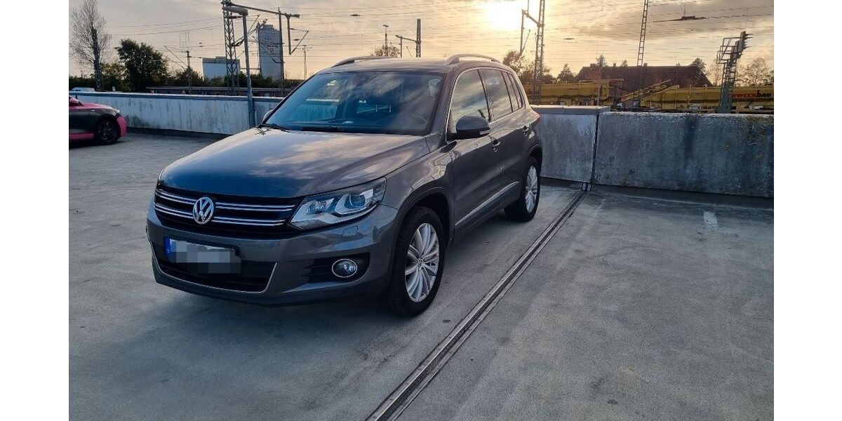 VW Tiguan 122.000 km 16.500 &euro; Horst 25358