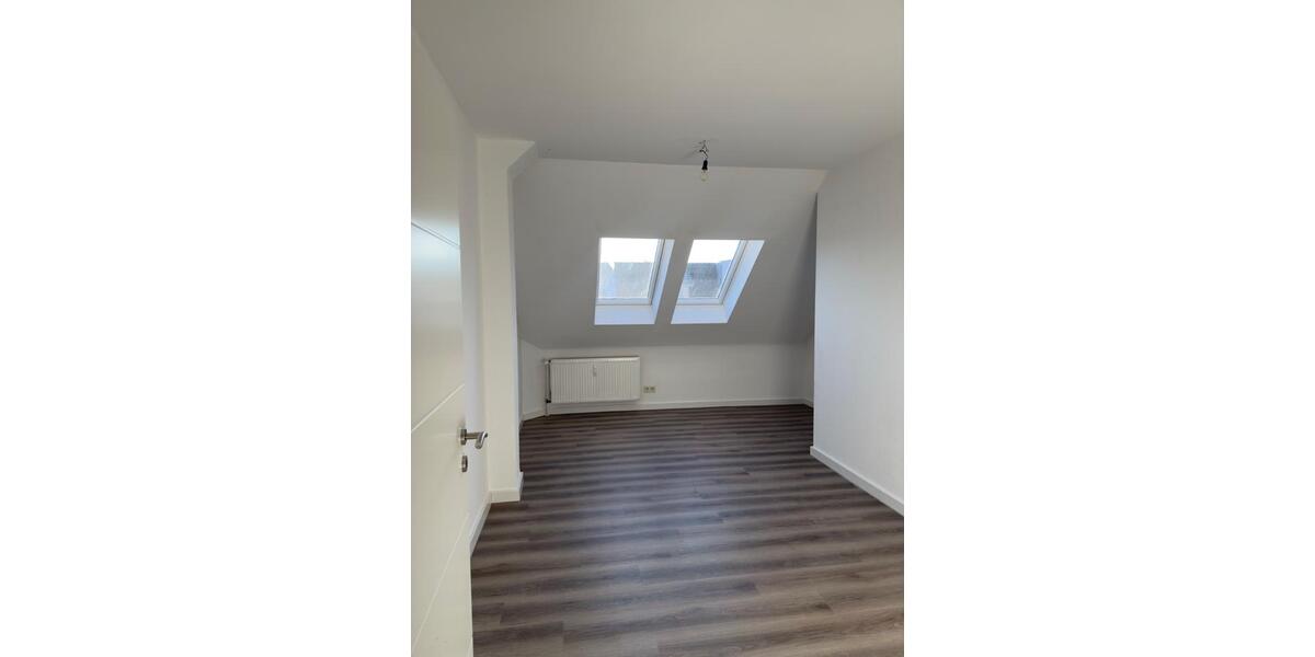 Dachgeschoßwohnung Bad Bramstedt - 3 Zimmer, 80 m&sup2;, 940&euro; | Angebot:24773240