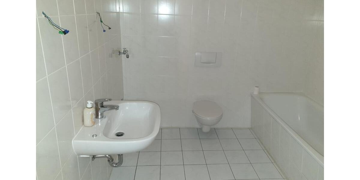 Etagenwohnung Bad Oldesloe - 4 Zimmer, 103 m&sup2;, 1.288&euro; | Angebot:25623302