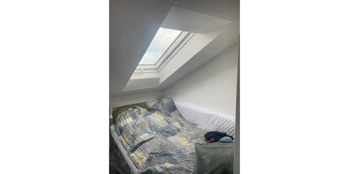 Etagenwohnung Hamburg Altona-Nord - 1 Zimmer, 16 m&sup2;, 630&euro; | Angebot:25546431