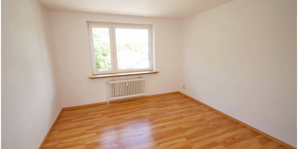 Etagenwohnung Klein Nordende - 3 Zimmer, 97 m&sup2;, 1.080&euro; | Angebot:26825866