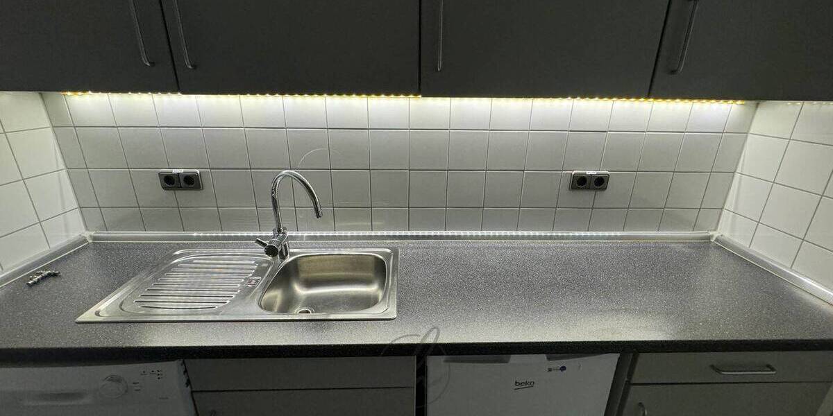 Gewerbeobjekt Hamburg Rahlstedt - 2 Zimmer, 90 m&sup2;, 1.170&euro; | Angebot:26825754