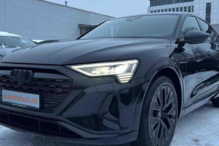 Audi Q8 e-tron 48.373 km 43.950 &euro; Hamburg 22047