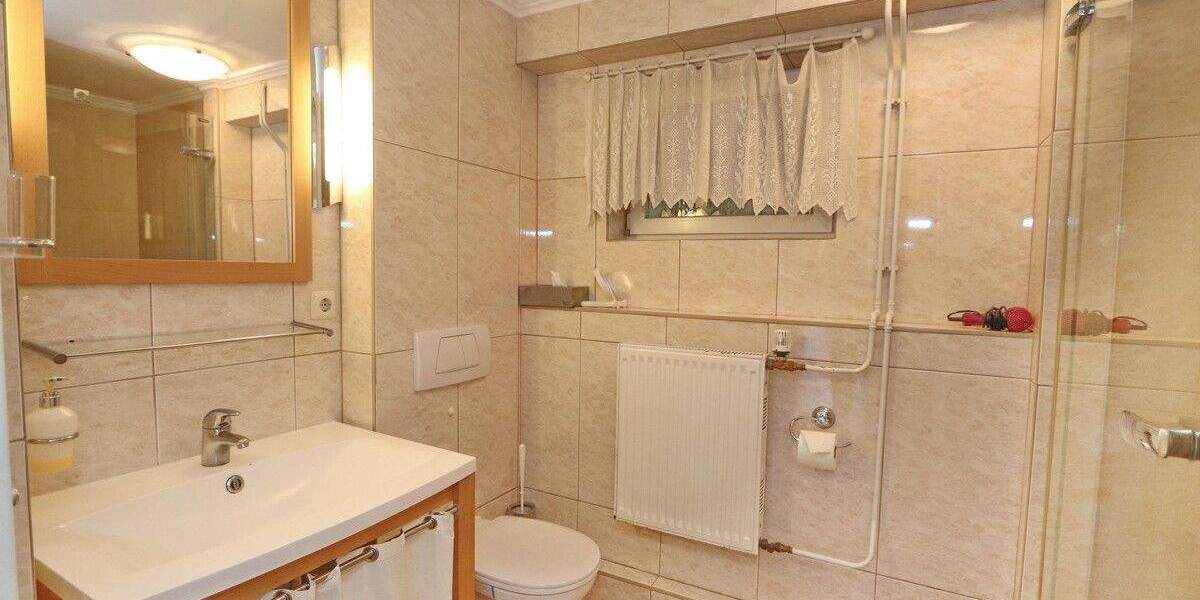 Mehrfamilienhaus, Wohnhaus Bimöhlen - 9 Zimmer, 252 m&sup2;, 449.000&euro; | Angebot:25700540