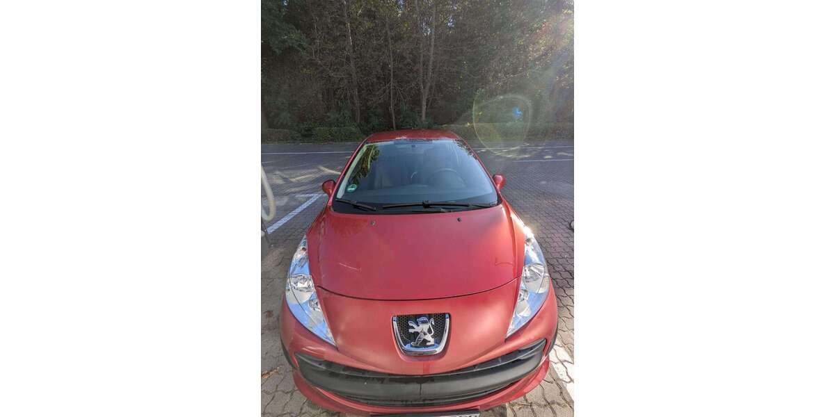 Peugeot 207 106.322 km 2.300 &euro; Hamburg 22159