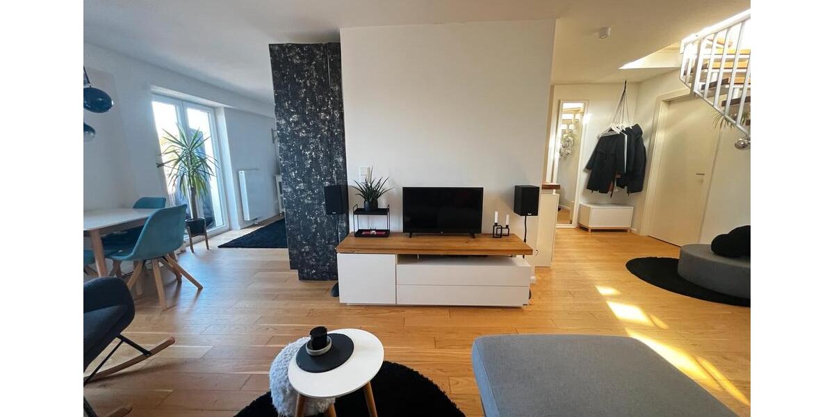 Dachgeschoßwohnung Hamburg Bahrenfeld - 2 Zimmer, 60 m&sup2;, 1.500&euro; | Angebot:25406485