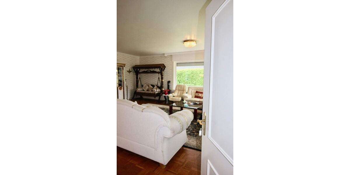 Einfamilienhaus Rellingen - 8 Zimmer, 315 m&sup2;, 1.299.000&euro; | Angebot:25957282