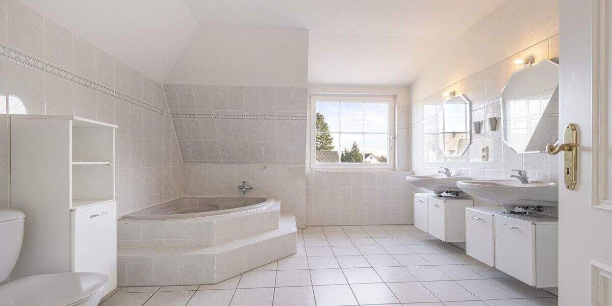 Einfamilienhaus Henstedt-Ulzburg Ulzburg - 5 Zimmer, 187 m&sup2;, 849.000&euro; | Angebot:25845021